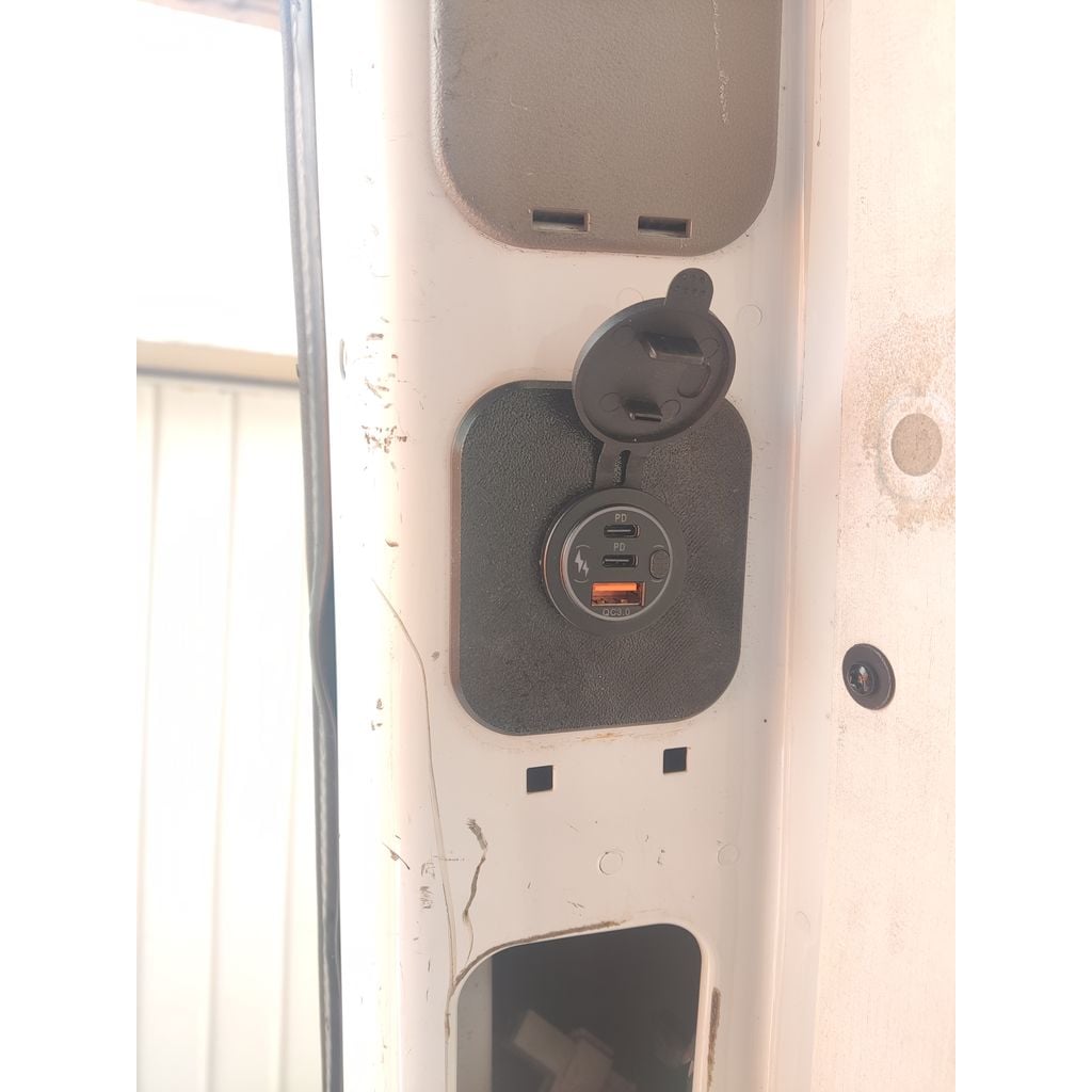 D-Pillar Switch Panel for 30mm Sockets and Lights for 2006 Mercedes Sprinter