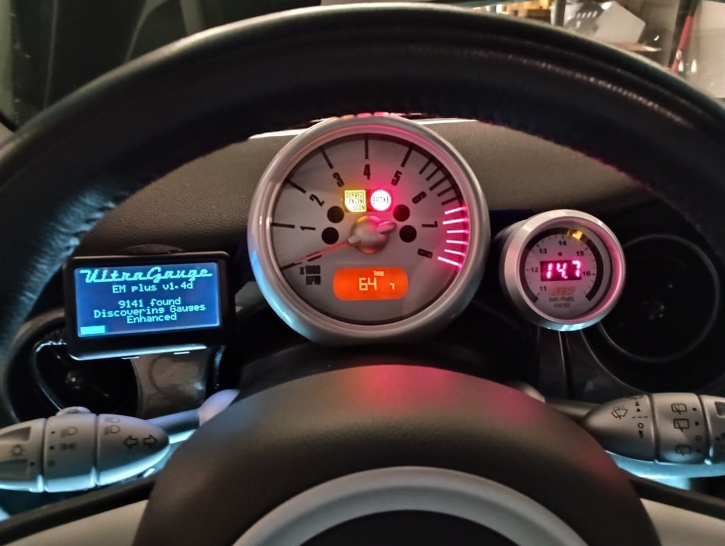 Ultra Gauge & 52mm Gauge Mount for 2002 Mini Cooper