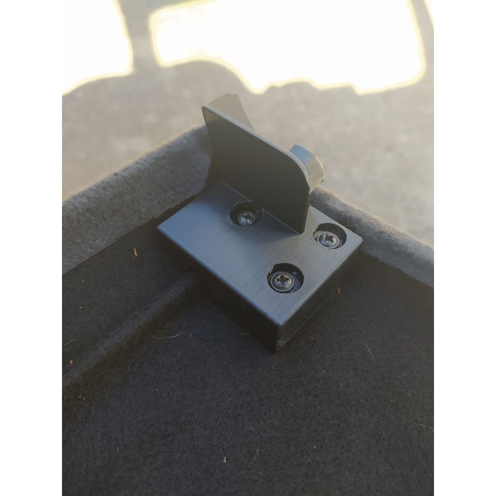 Shelf Hinge for 2000 Opel Corsa C