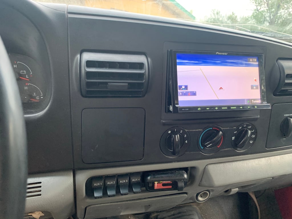Double DIN radio bezel for 2004 Ford F-Series / Multi-Platform