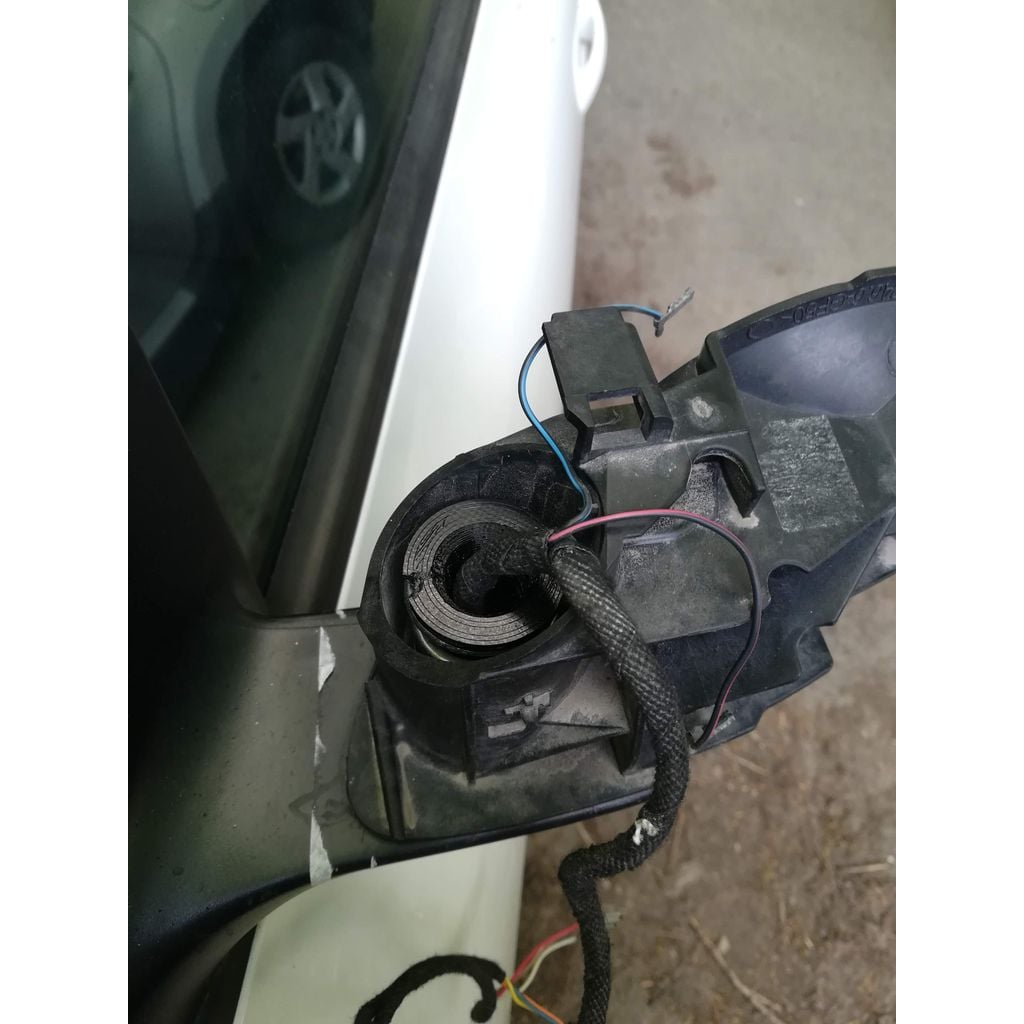 Mirror Bush for 2009 Skoda Yeti