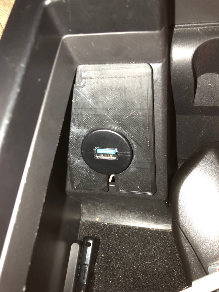 Center Console Panel Cover with USB Socket Mount for 2005 Ford Mustang