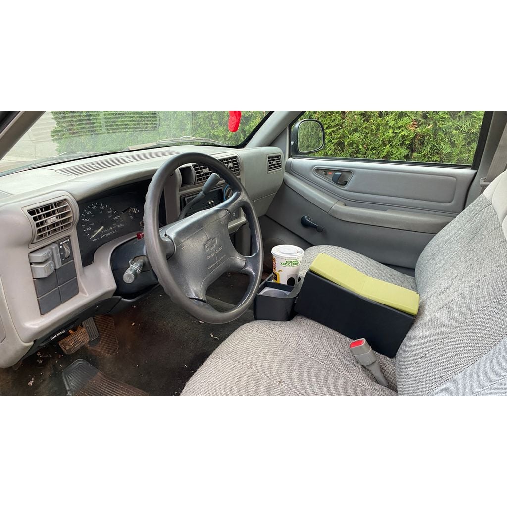 Cupholder and Center Console for 1994 Chevrolet S10