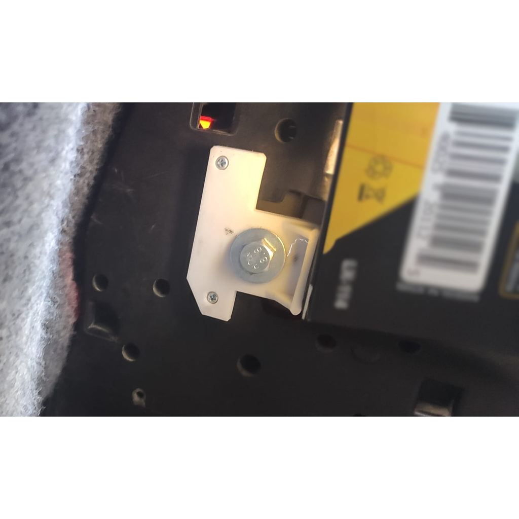 Tail Light Bulb Holder Broken Tab Fix for 1999 BMW 3 Series