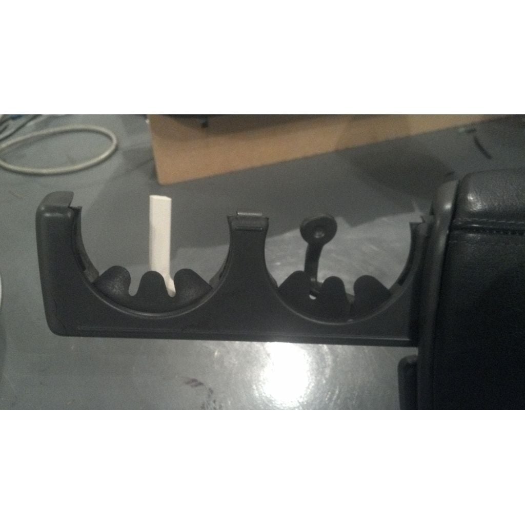 Console cupholder lower part for 1998 Volvo V70