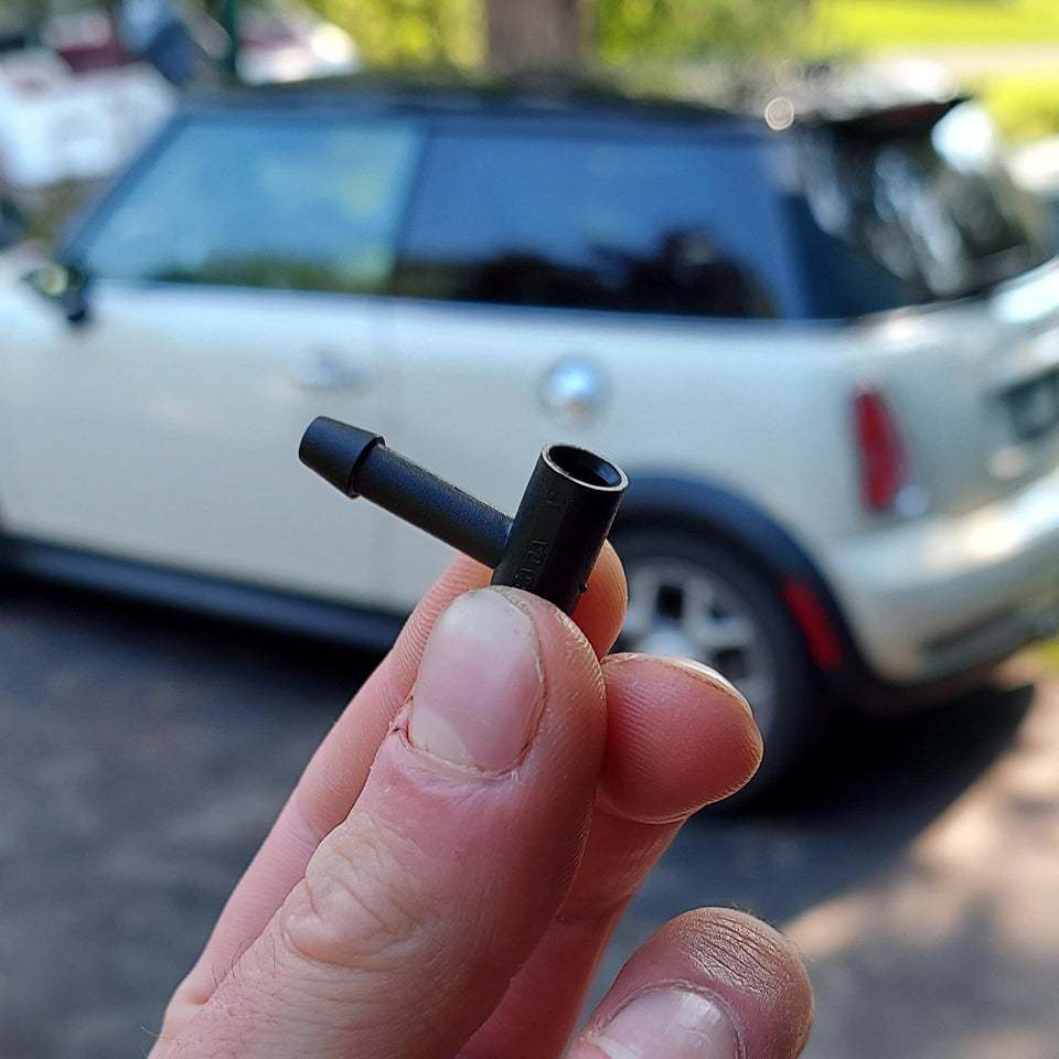 Washer Nozzle Angle Piece for 2002 Mini Cooper