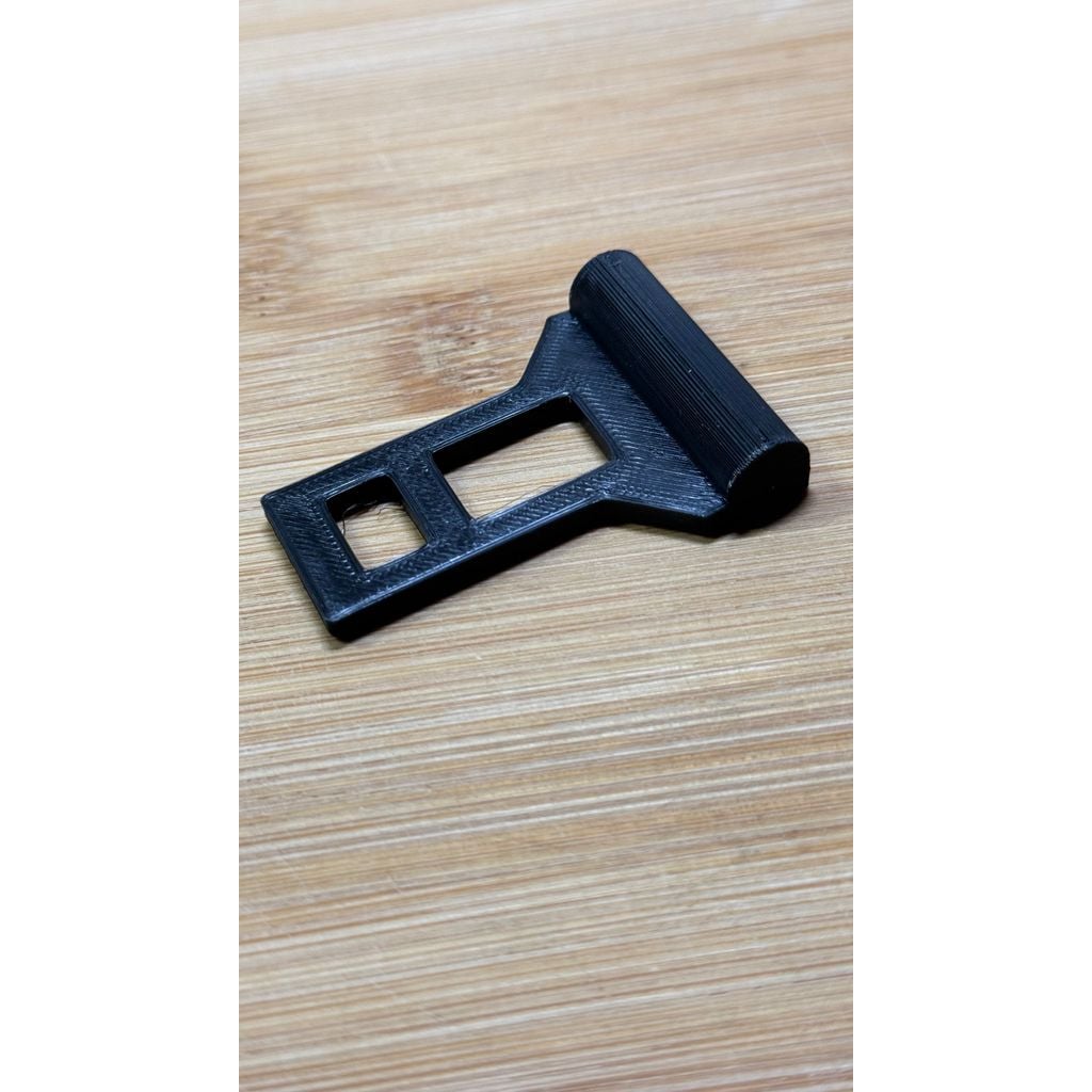 Seatbelt Clip