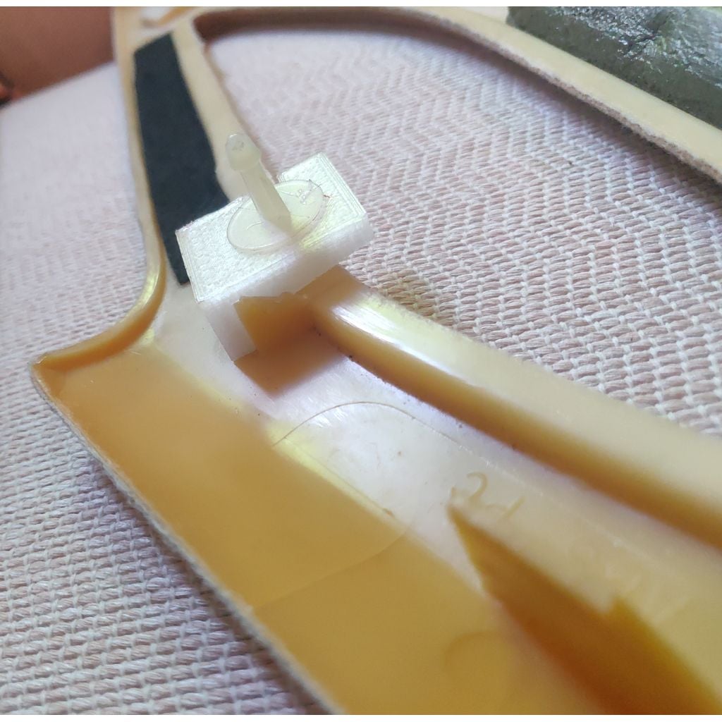 C-Pillar Cover Clip for 1995 BMW 5 Series