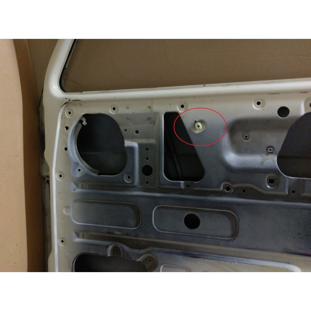 Door Handle Screw Clip for 1979 Volkswagen Transporter