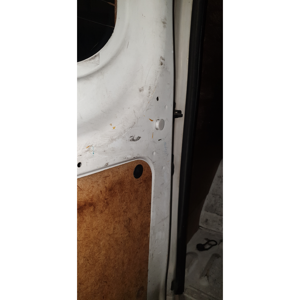 Rear Door Check Strap Release Button for 2006 Ford Transit