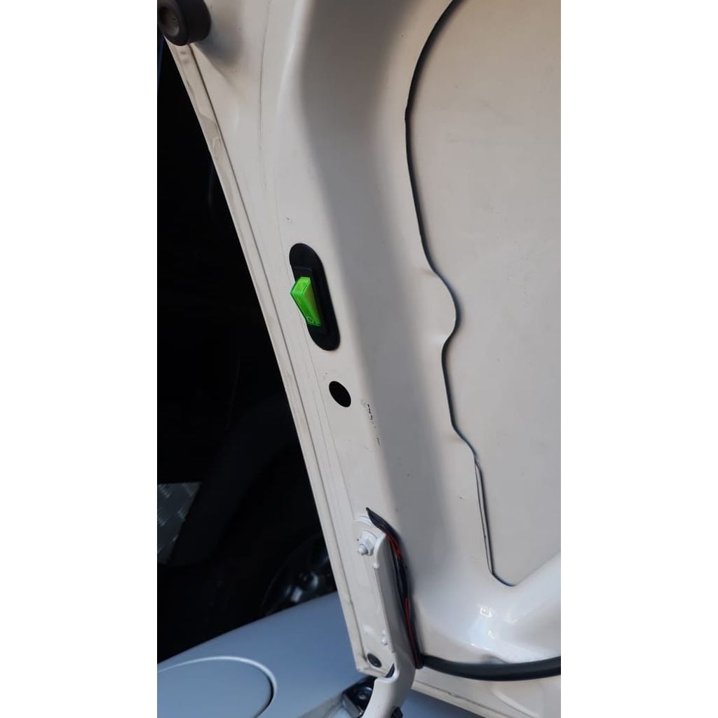 Boot Light Switch Fitting for 1990 Mazda Miata