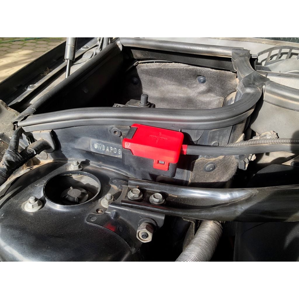 Positive Terminal Base Cover for 1998 BMW 3 Series / X3