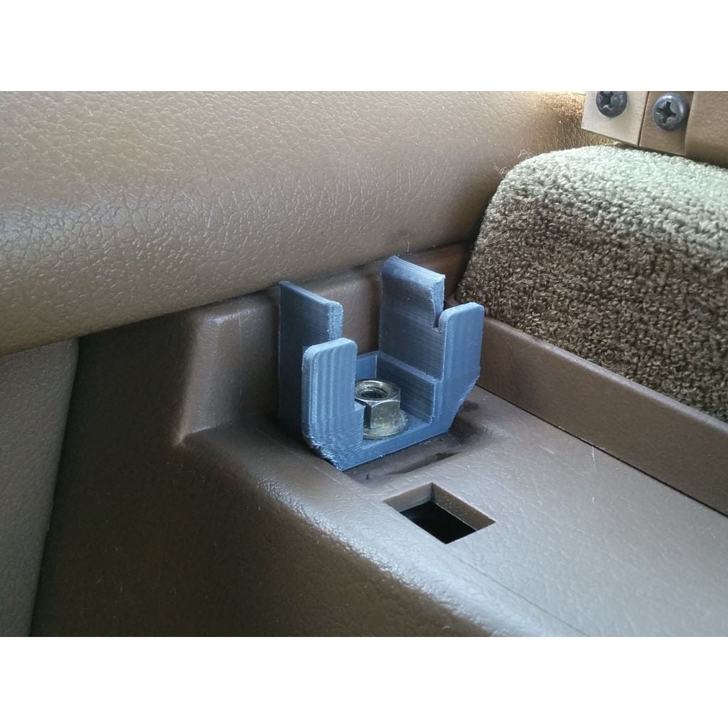 Parcel Shelf Rear Clip for 1984 Nissan Z31