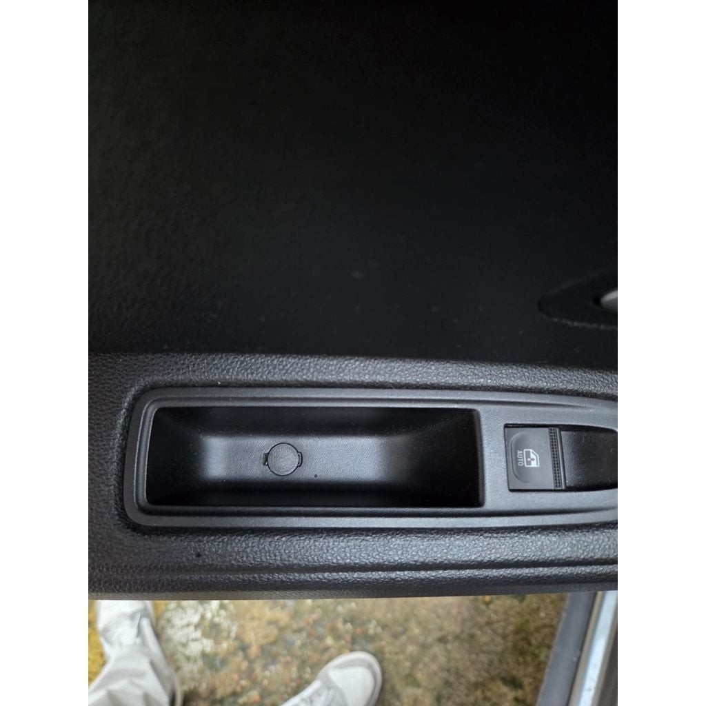 Rear Handle Bolt Cover for 2024 Dacia Duster