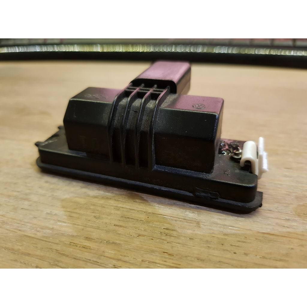 License Plate Light Repair Clip for 1997 Volkswagen Golf