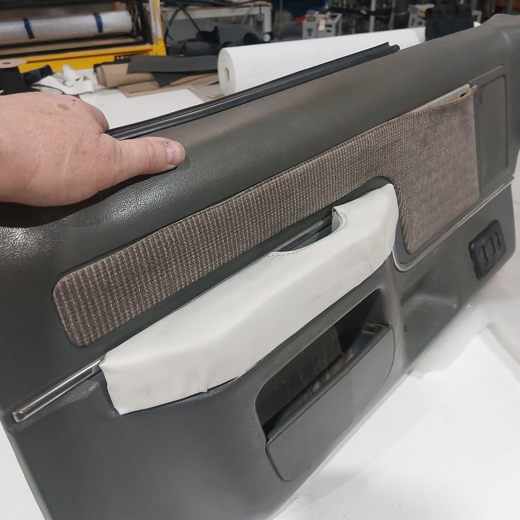 Armrest / Door Pull for 1990 Ford F-150