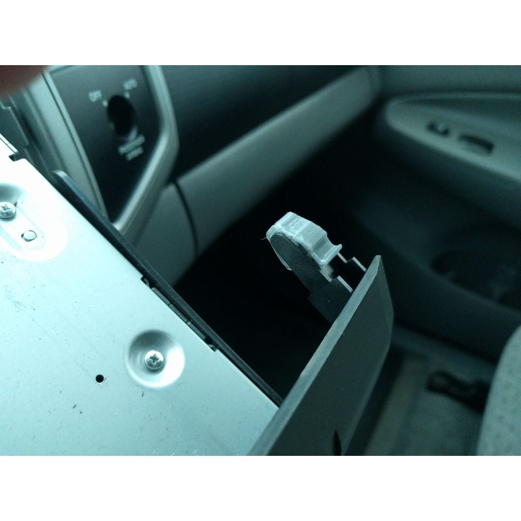 Head Unit Trim Clip for 2005 Toyota Tacoma