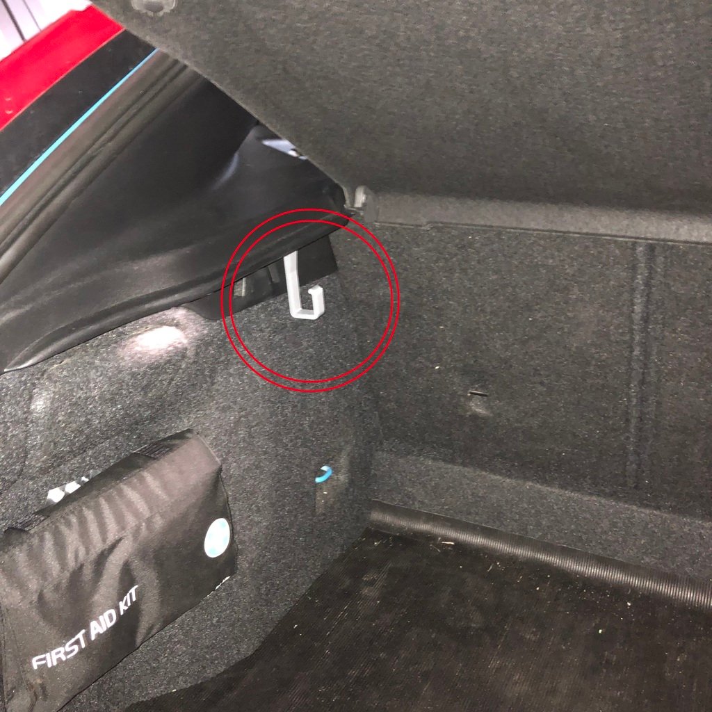 Trunk Hook for 2013 Volvo V40